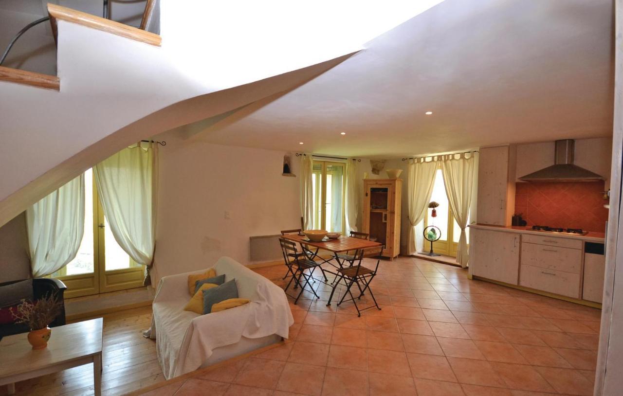 Stunning Home In Viens With House A Mountain View エクステリア 写真
