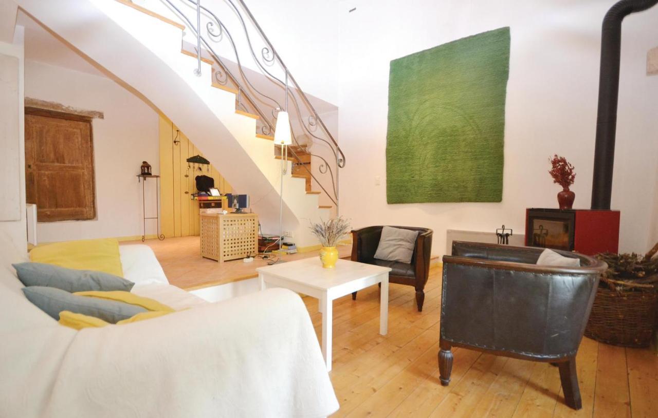 Stunning Home In Viens With House A Mountain View エクステリア 写真